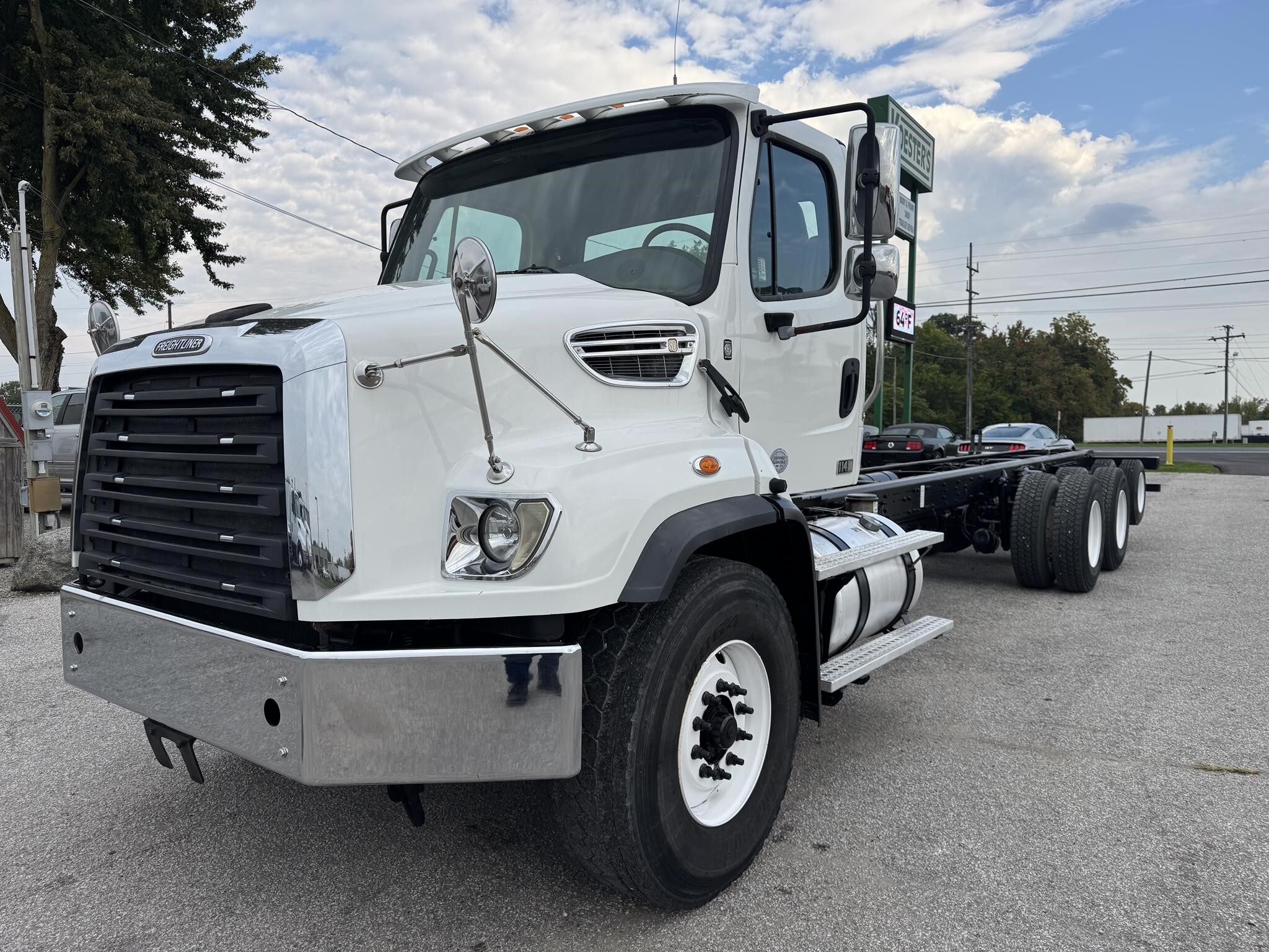 2016 FREIGHTLINER 114SD in Fort Wayne, IN
