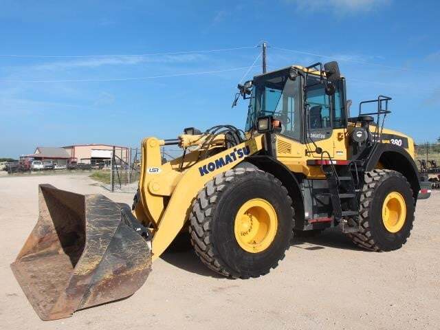 2017 KOMATSU WA380-8 in Weatherford, TX