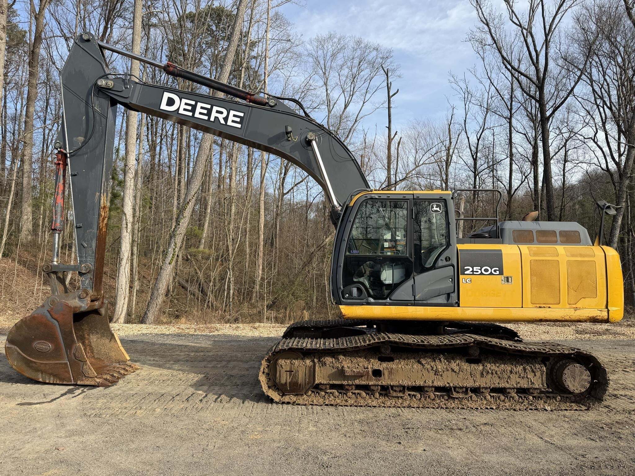 2017 DEERE 250G LC in Cumming, GA