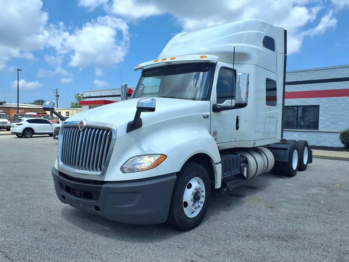 2019 INTERNATIONAL LT625 SLPR CAB in Cleveland, OH