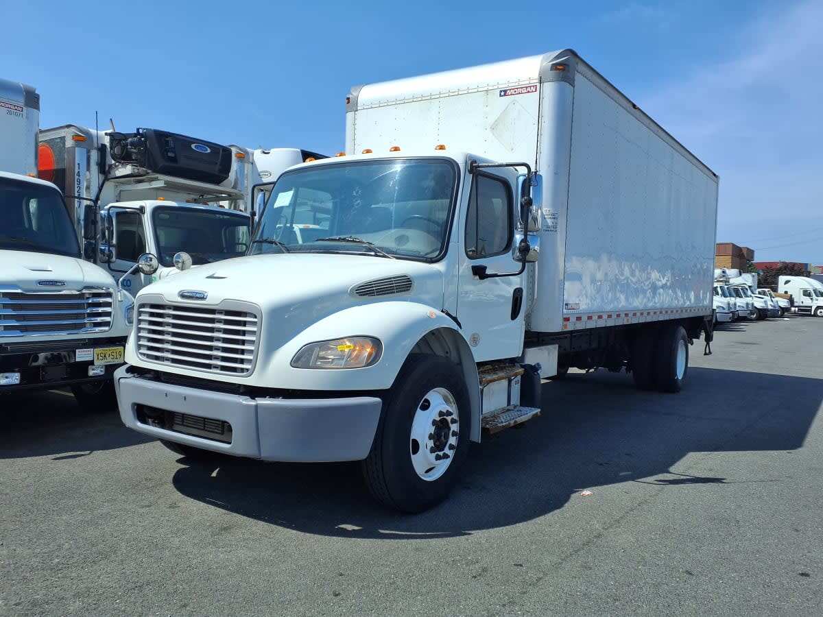 2019 FREIGHTLINER BUSINESS CLASS M2 106 in Moonachie, NJ