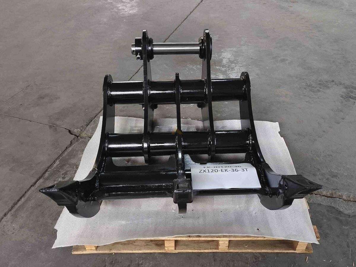 DEERE EXCAVATOR RAKE FOR JD 120 36IN, 2 X 65MM PINS in Joliet, IL