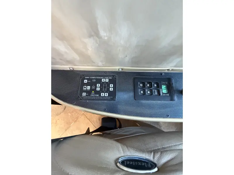 2008 TIFFIN MOTORHOMES PHAETON 42 QRH