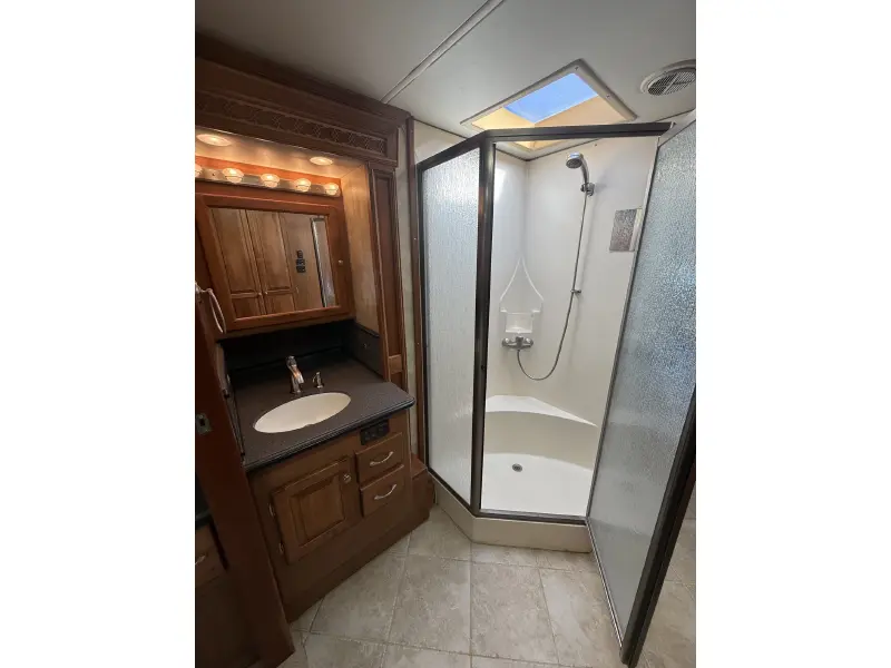 2008 TIFFIN MOTORHOMES PHAETON 42 QRH