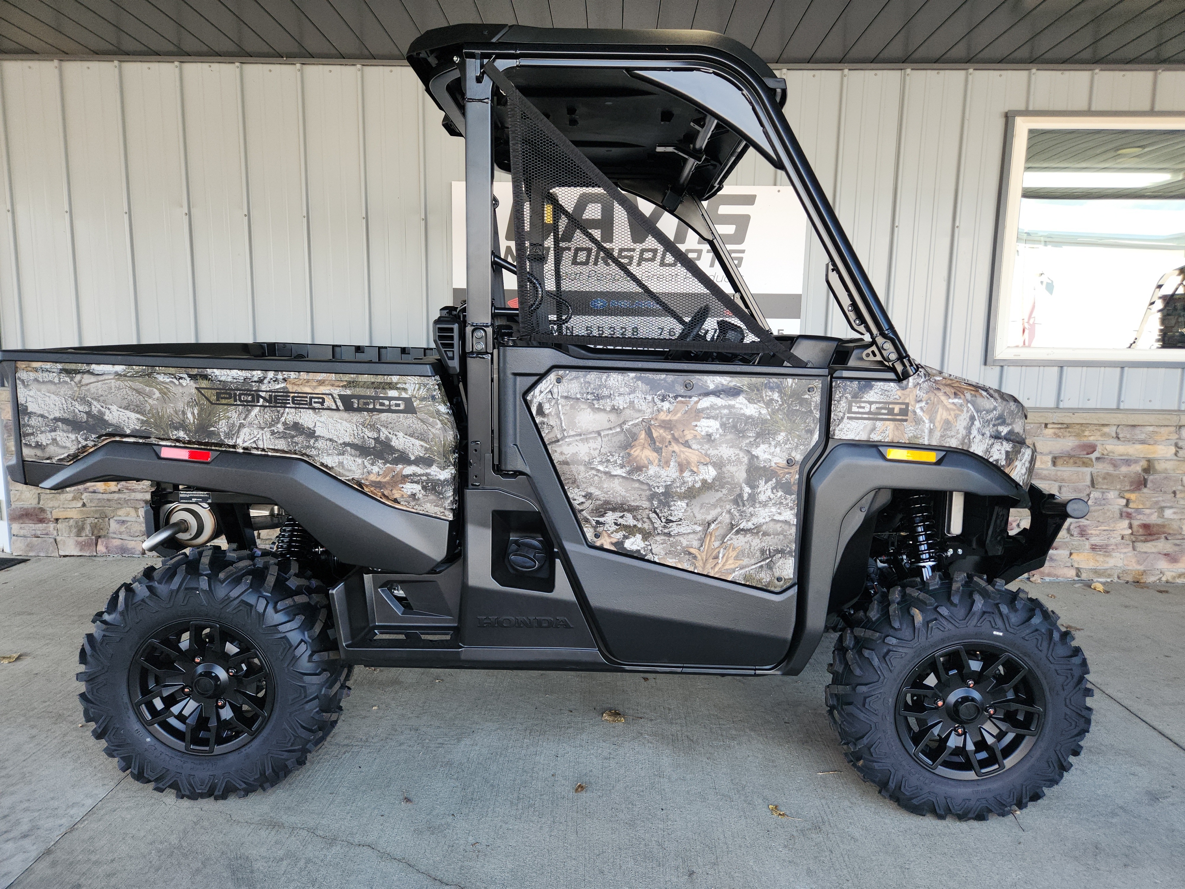 2026 Honda Pioneer 1000 Deluxe UTV/Utility ATV