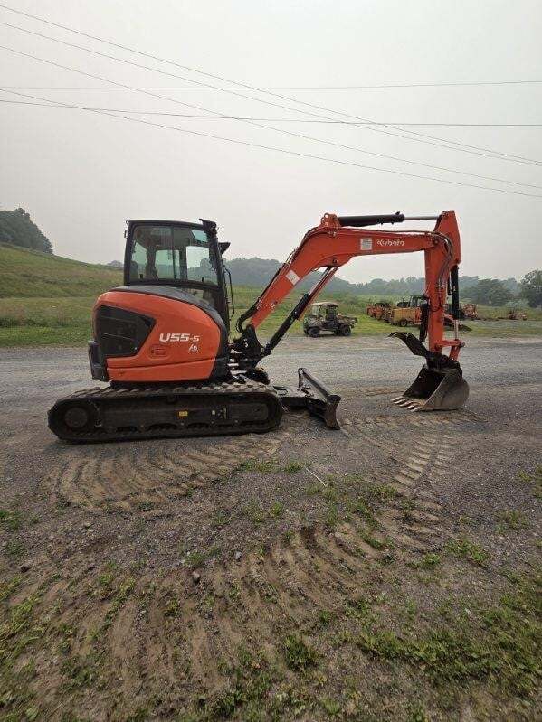 KUBOTA U55-5 in Belvidere, NJ