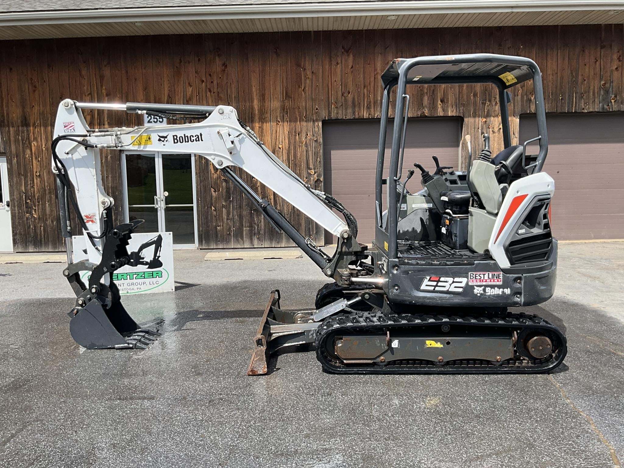 2019 BOBCAT E32I in Conestoga, PA