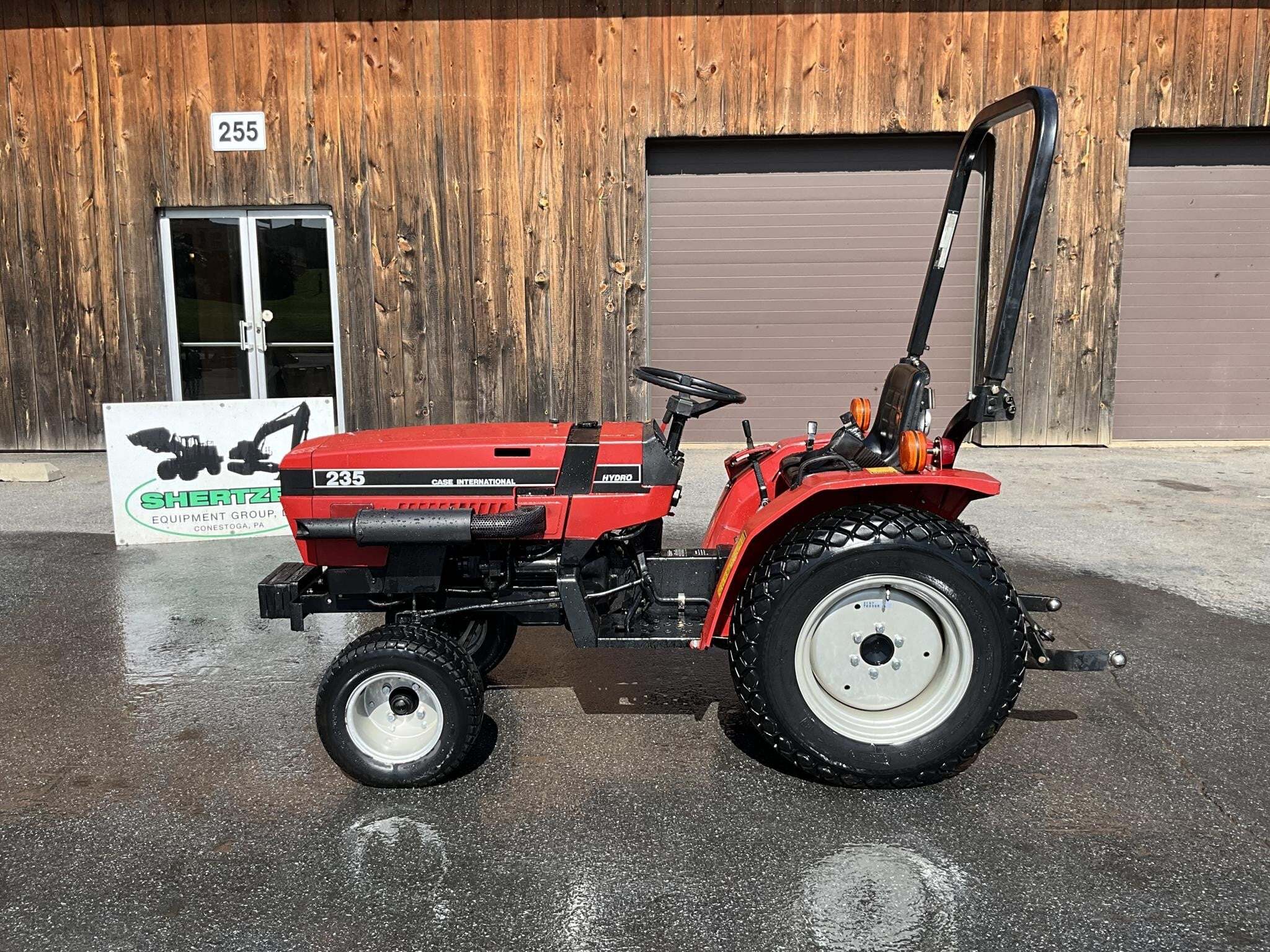 1986 CASE IH 235 in Conestoga, PA
