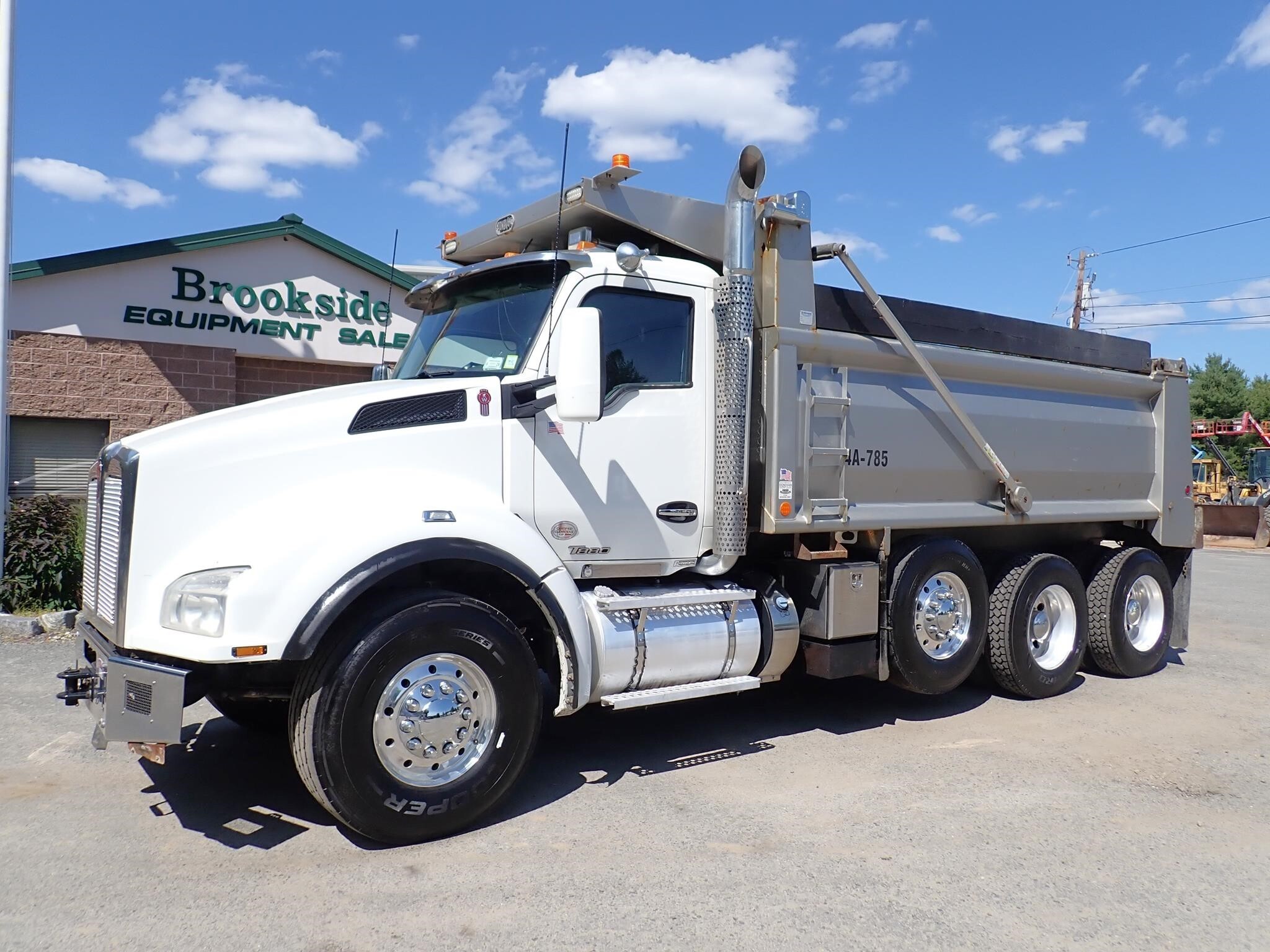 2021 KENWORTH T880 in Phillipston, MA