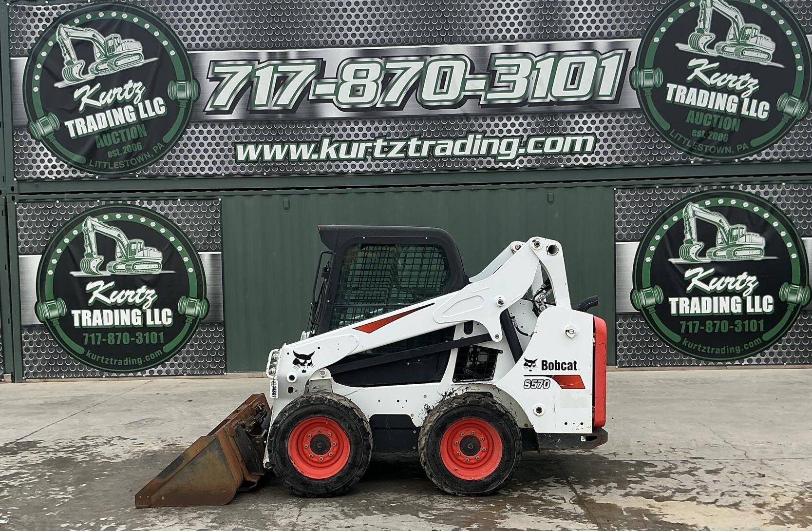 2017 BOBCAT S570 in Littlestown, PA