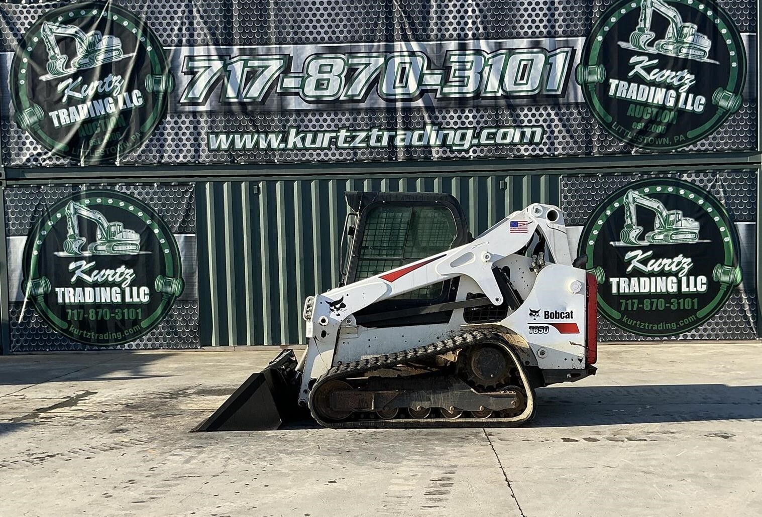 2017 BOBCAT T650 in Littlestown, PA
