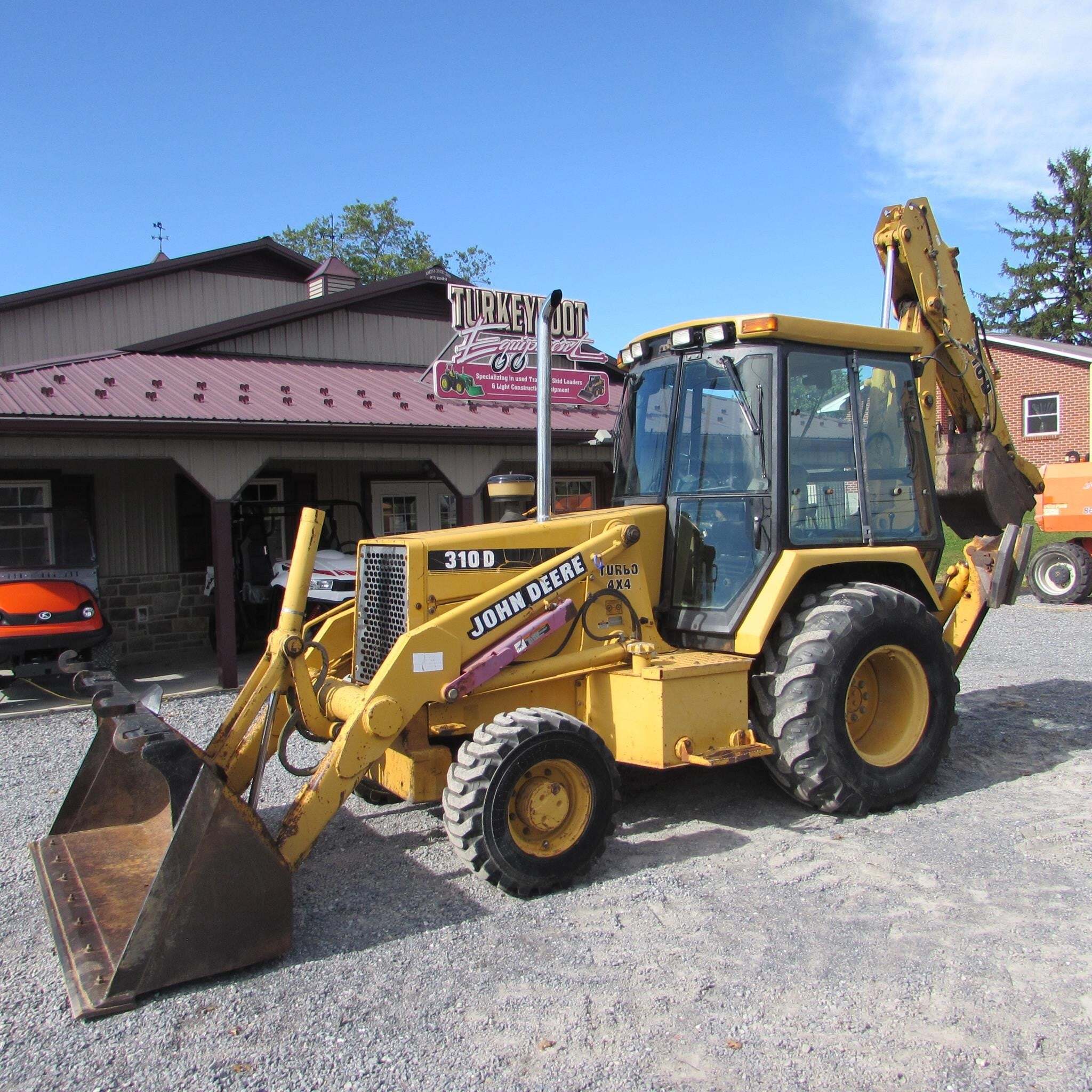 1995 DEERE 310D in Chambersburg, PA