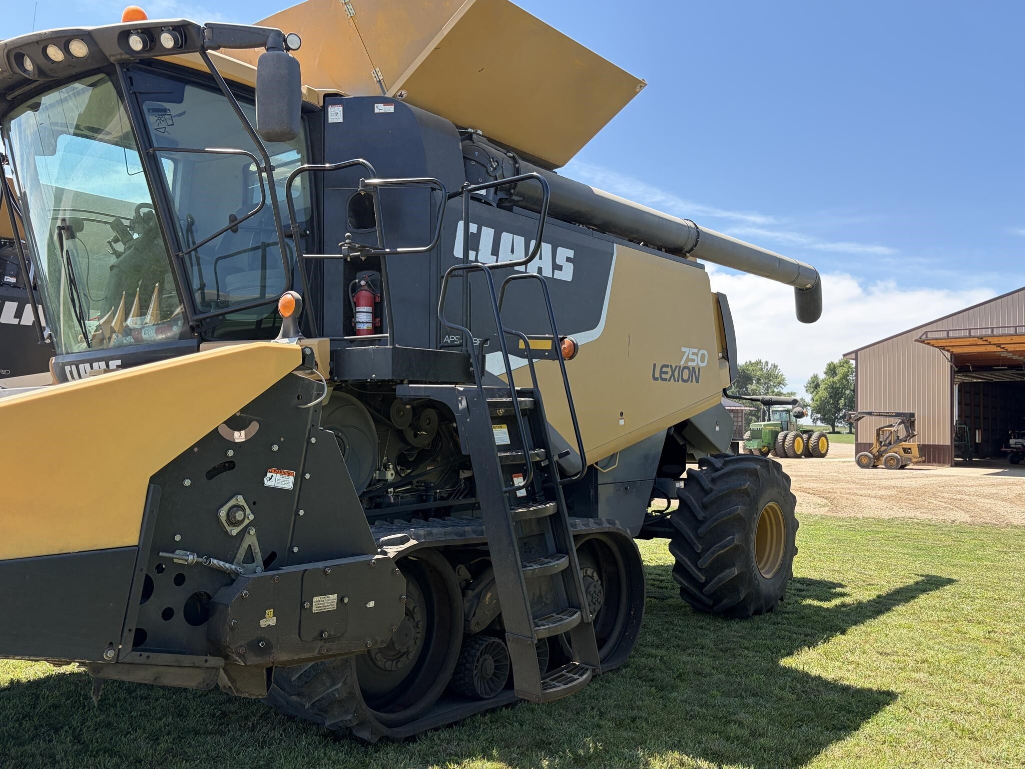 2013 CLAAS LEXION 750TT in Gary, SD