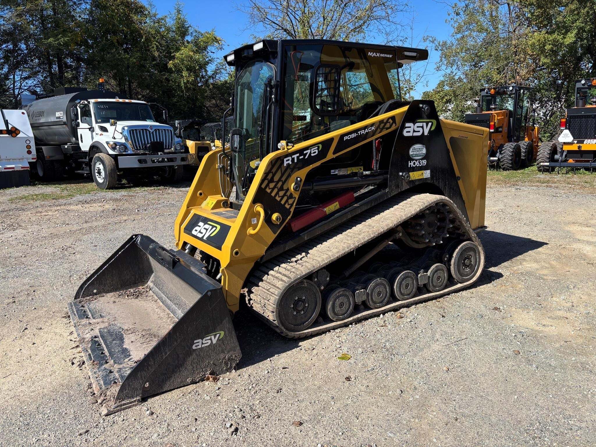 2023 ASV POSI-TRACK RT75 MAX in Exton, PA