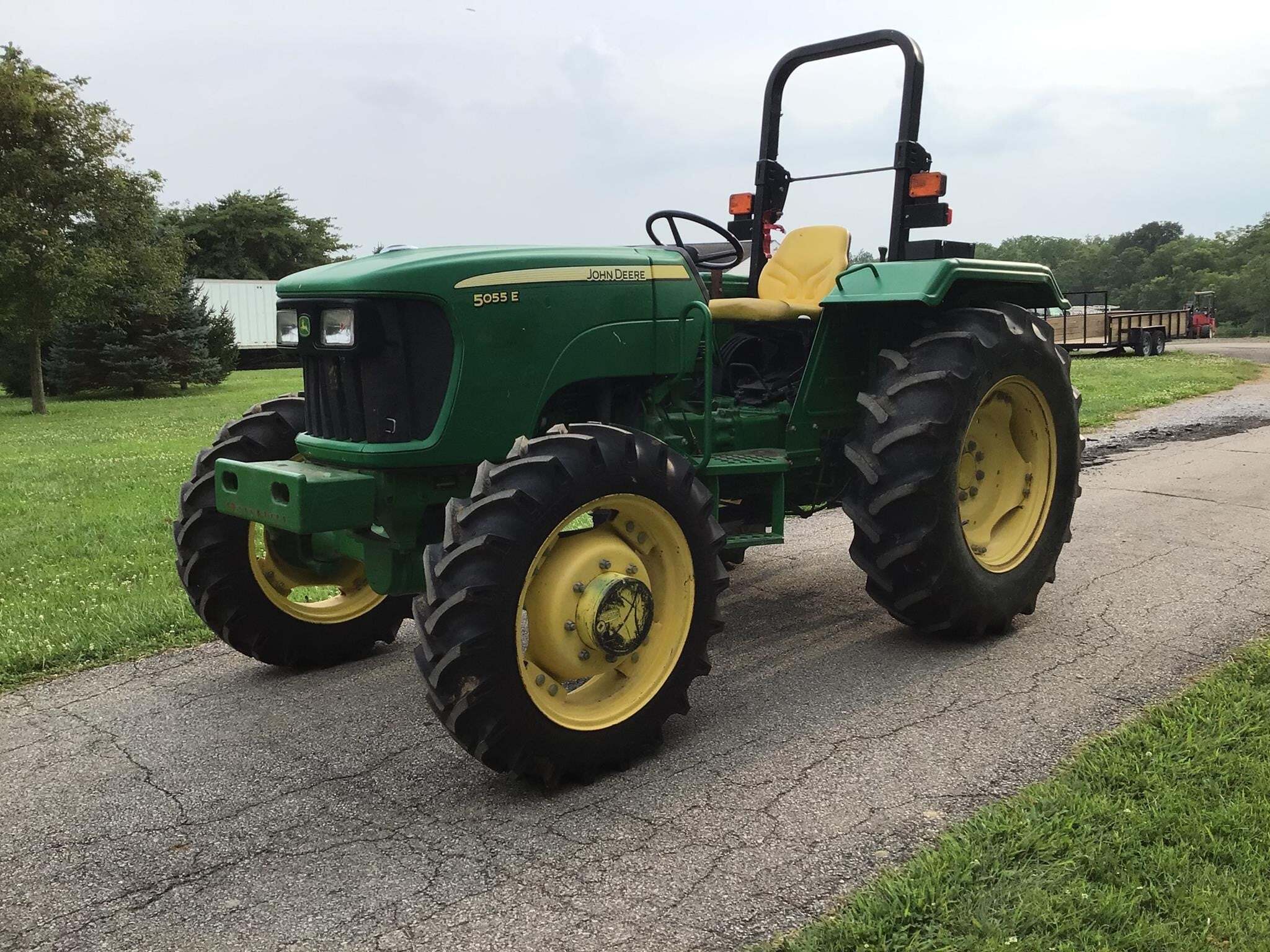2012 JOHN DEERE 5055E in Marengo, OH