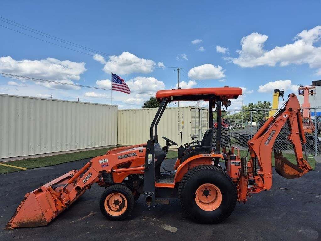 2010 KUBOTA B26 in Essington, PA