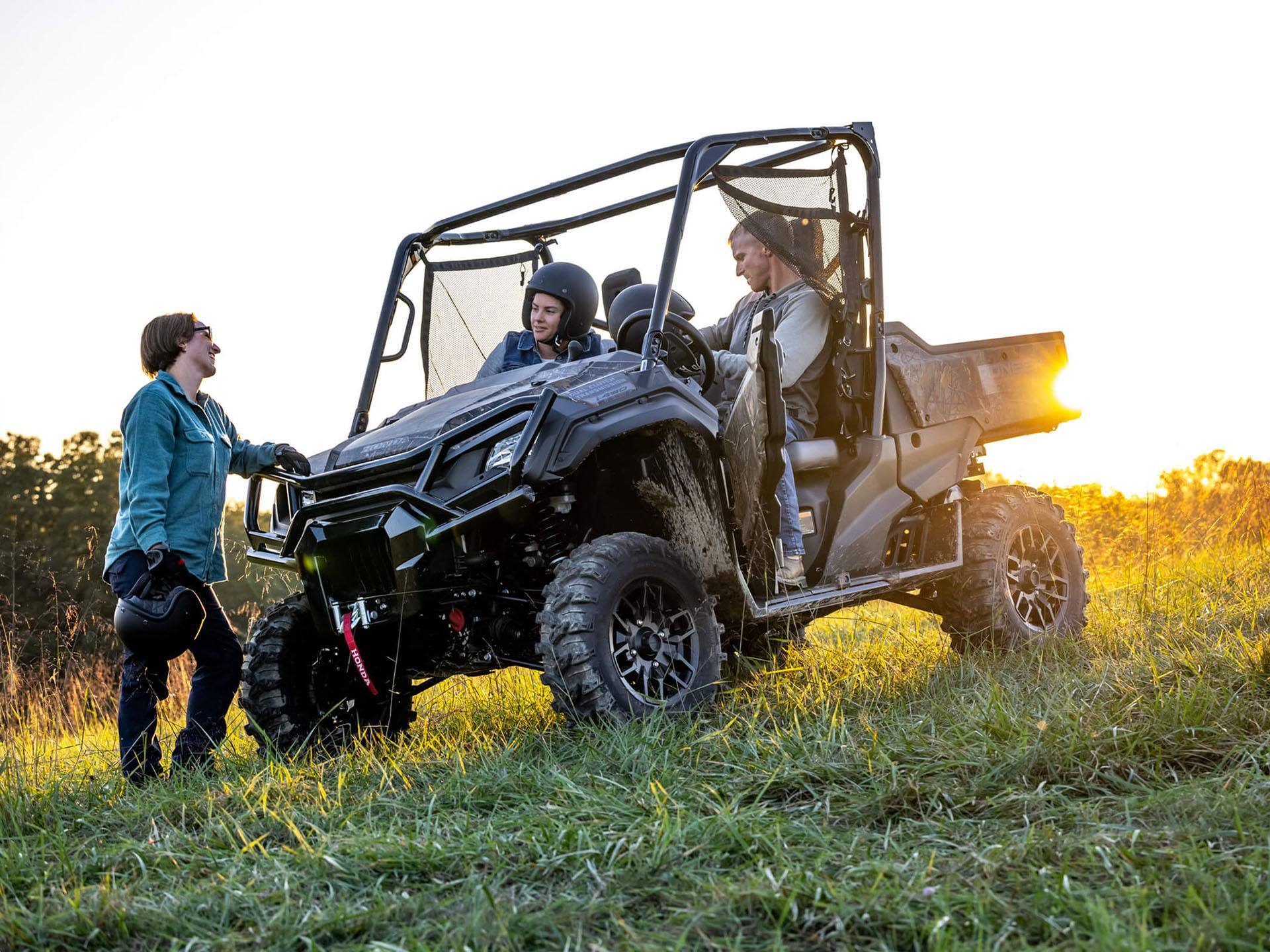 2022 Honda Pioneer 1000 Deluxe in las cruces NM