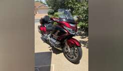 2018 Honda GOLD WING 1800 TOUR AUTOMATIC DCT Touring motorcycle
