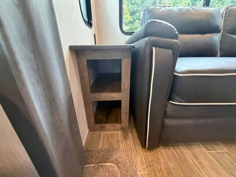2020 Forest River Palomino Puma 31RLQS