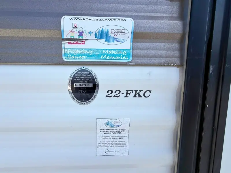 2021 Forest River Palomino Puma XLE Lite 22FKC
