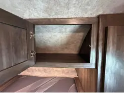 2018 Highland Ridge Mesa Ridge Lite 2410RL