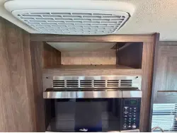 2018 Highland Ridge Mesa Ridge Lite 2410RL
