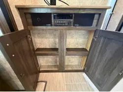 2018 Highland Ridge Mesa Ridge Lite 2410RL