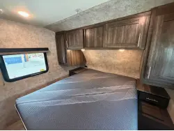 2018 Highland Ridge Mesa Ridge Lite 2410RL