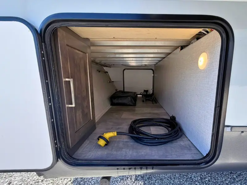 2021 Forest River Flagstaff Micro Lite 25FBLS