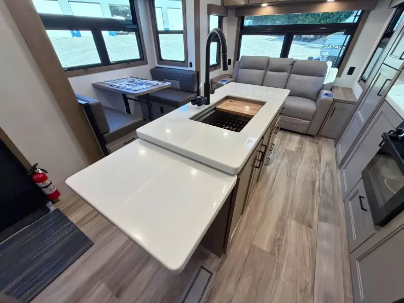 2027 KZ RV Durango HT D250RST