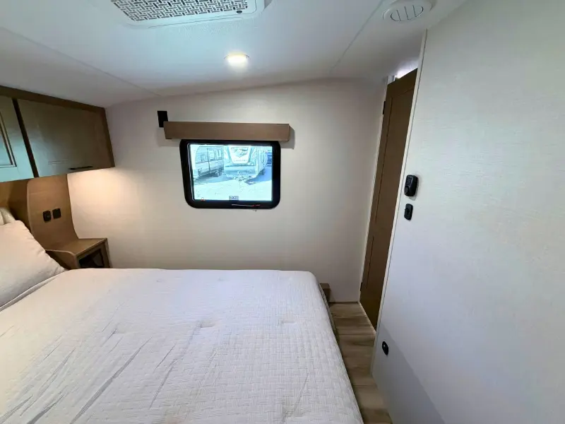2027 KZ RV Durango HT D250RST