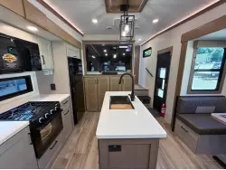 2027 KZ RV Durango HT D250RST