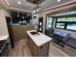 2027 KZ RV Durango HT D250RST