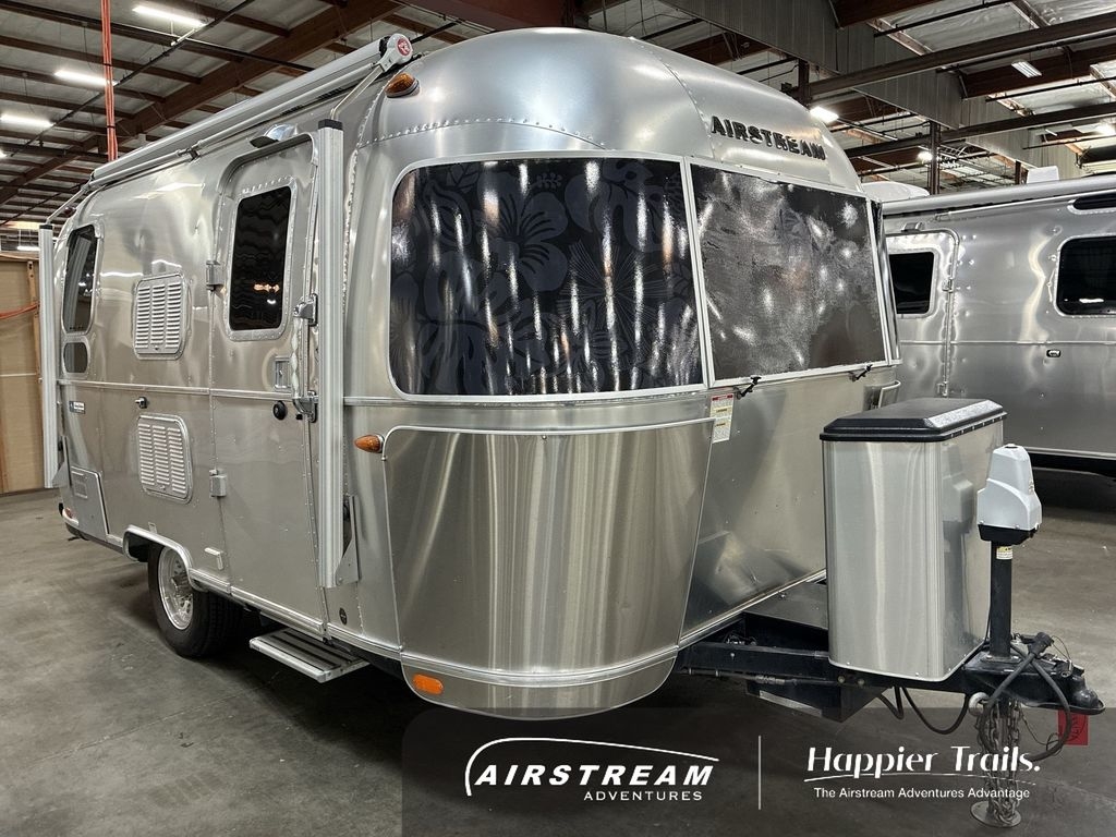 2018 Airstream Tommy Bahama 19 Corner Bed in fairfield CA