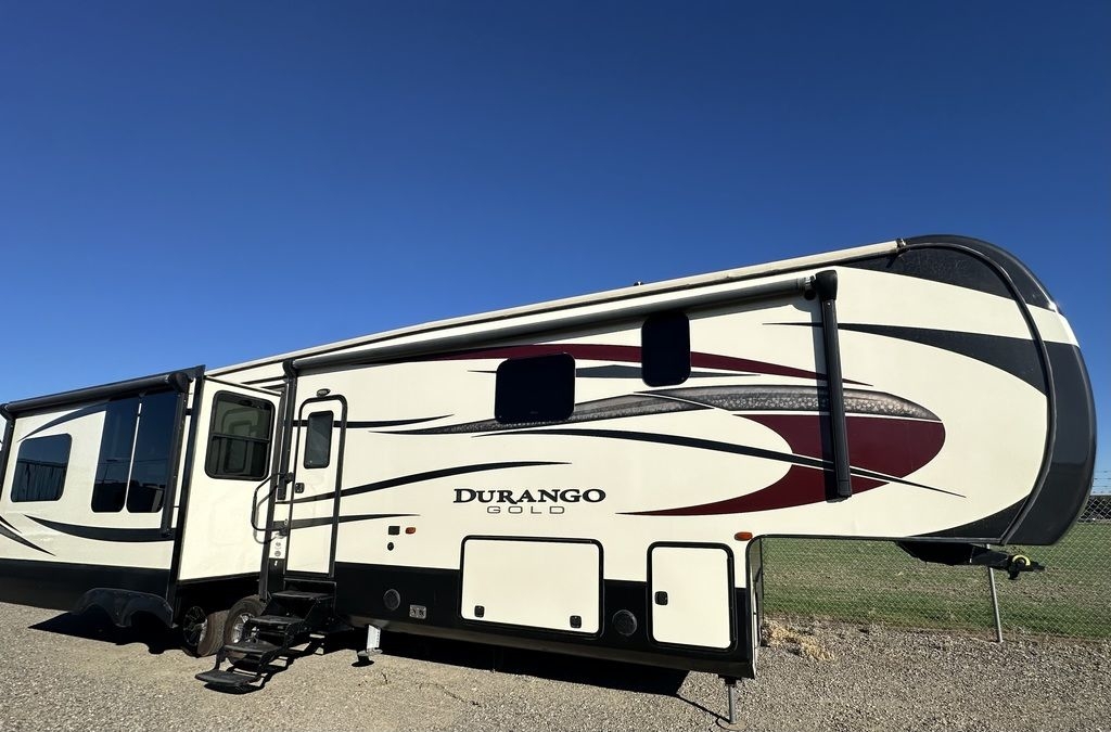 2017 Kz Durango Gold G366FBT RV