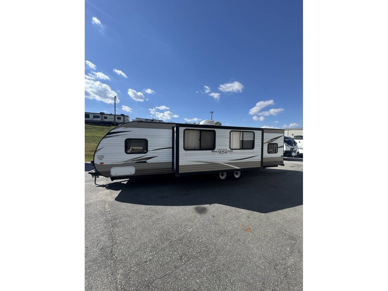 A photo of this 2019 Forest River WILDWOOD 273QBXL