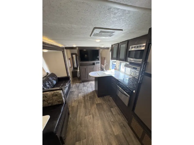 2019 FOREST RIVER WILDWOOD 273QBXL