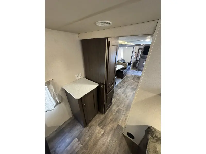 2019 FOREST RIVER WILDWOOD 273QBXL