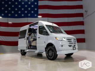 2027 OGV LUXURY COACH V-SPORT 7RB4A 144 AWD