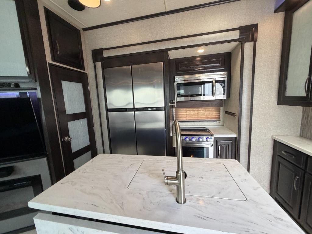 2018 Grand Design Momentum M-Class 351M in kennedale TX