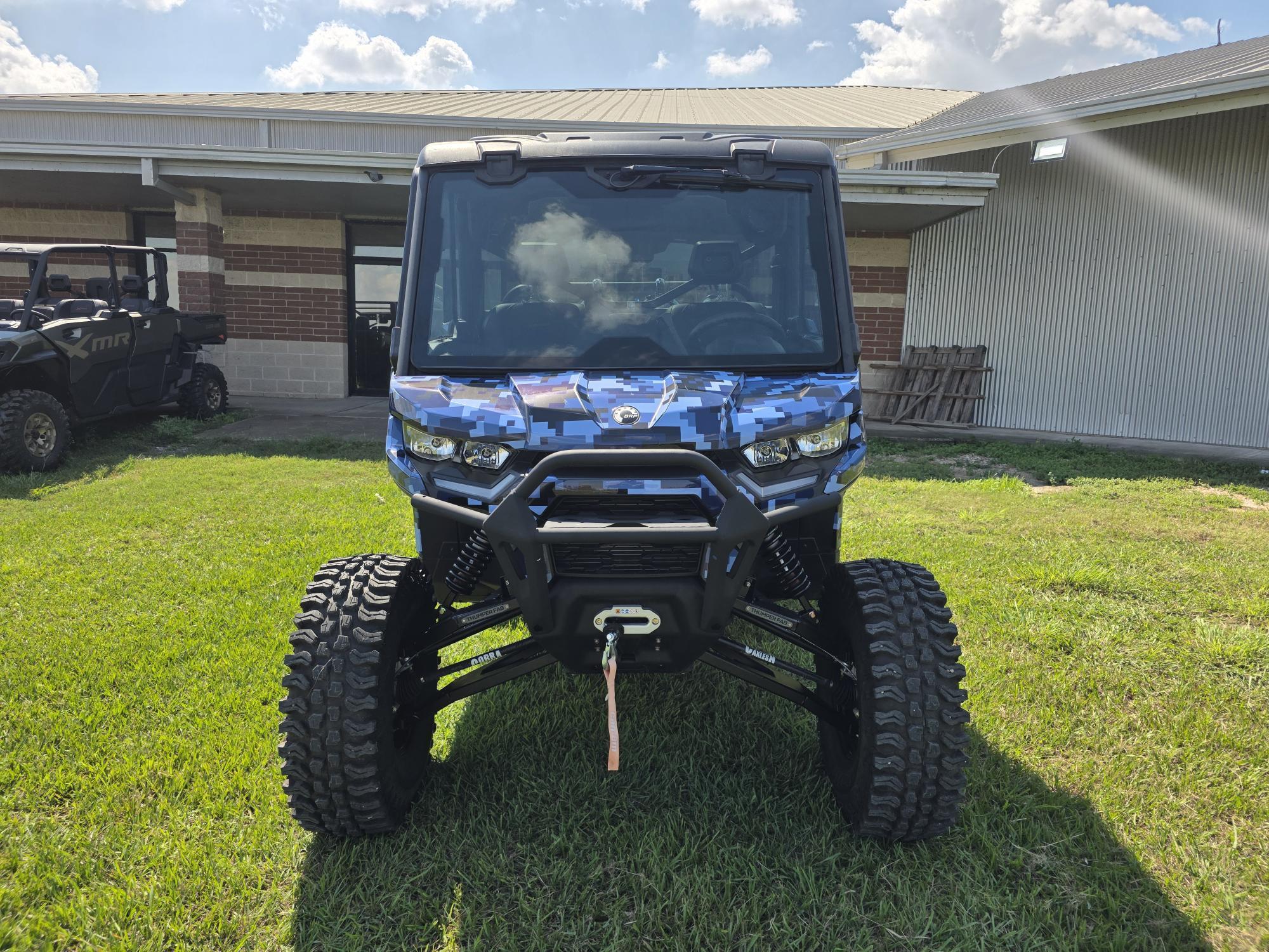 2026 Can-Am Defender 6X6 Limited Cab HD10 LIMITED HD10 in el campo TX