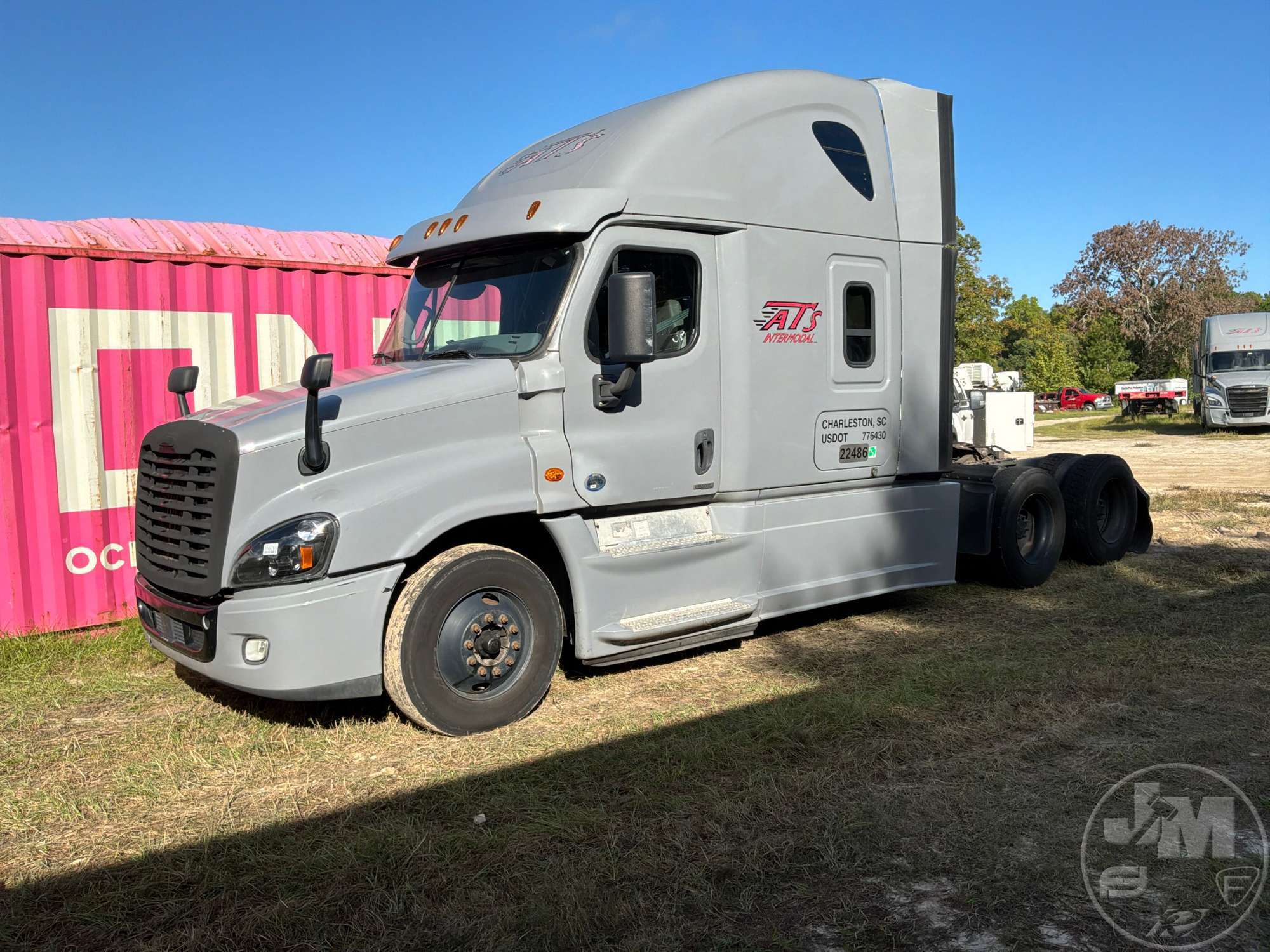 2017 FREIGHTLINER CASCADIA in Online