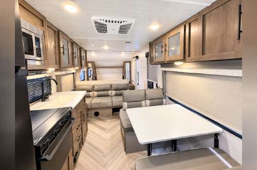 2021 Forest River Rv Wildwood X-Lite 261BHXL in kennedale TX