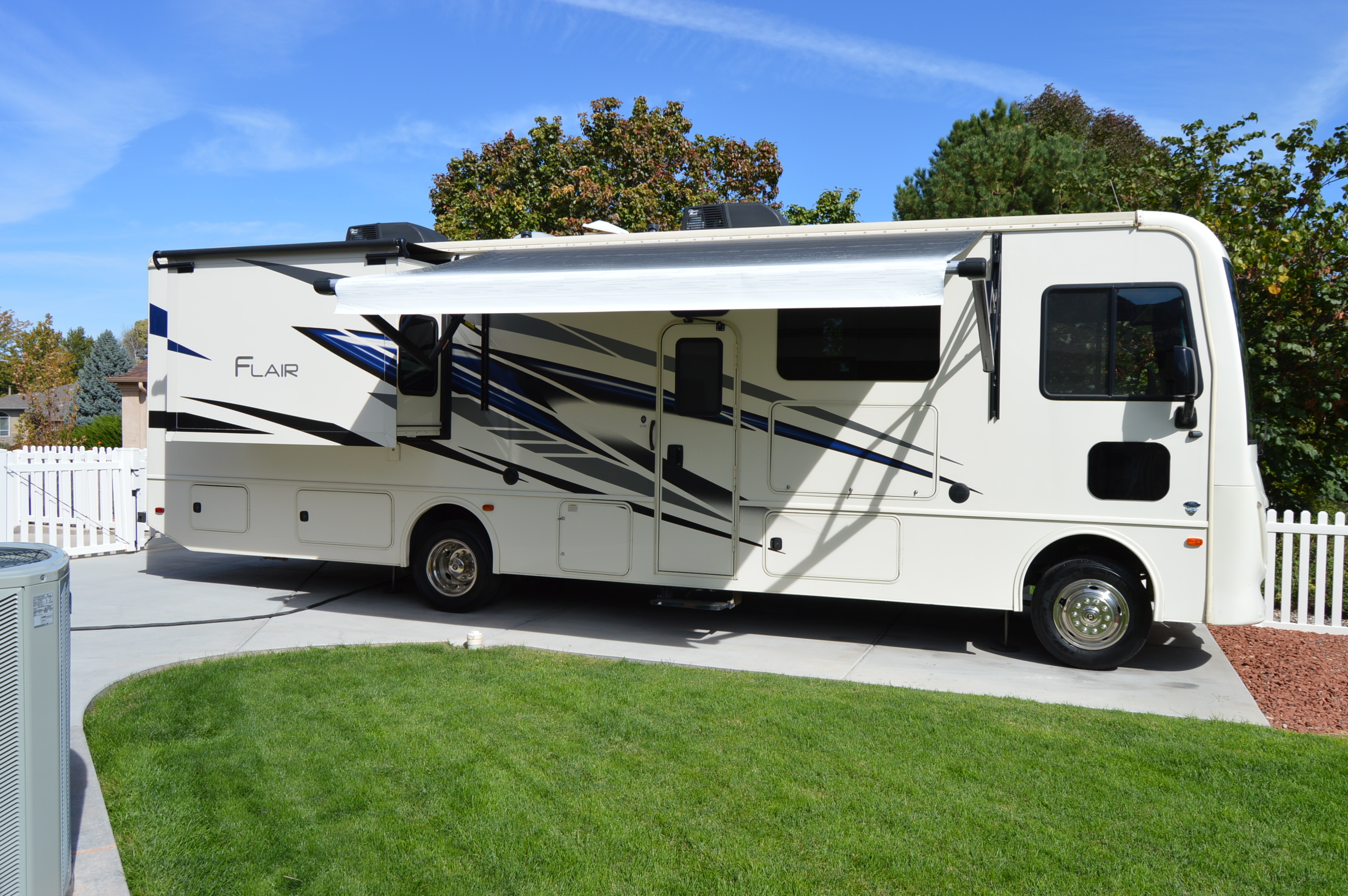 2021 Fleetwood FLAIR 32S RV
