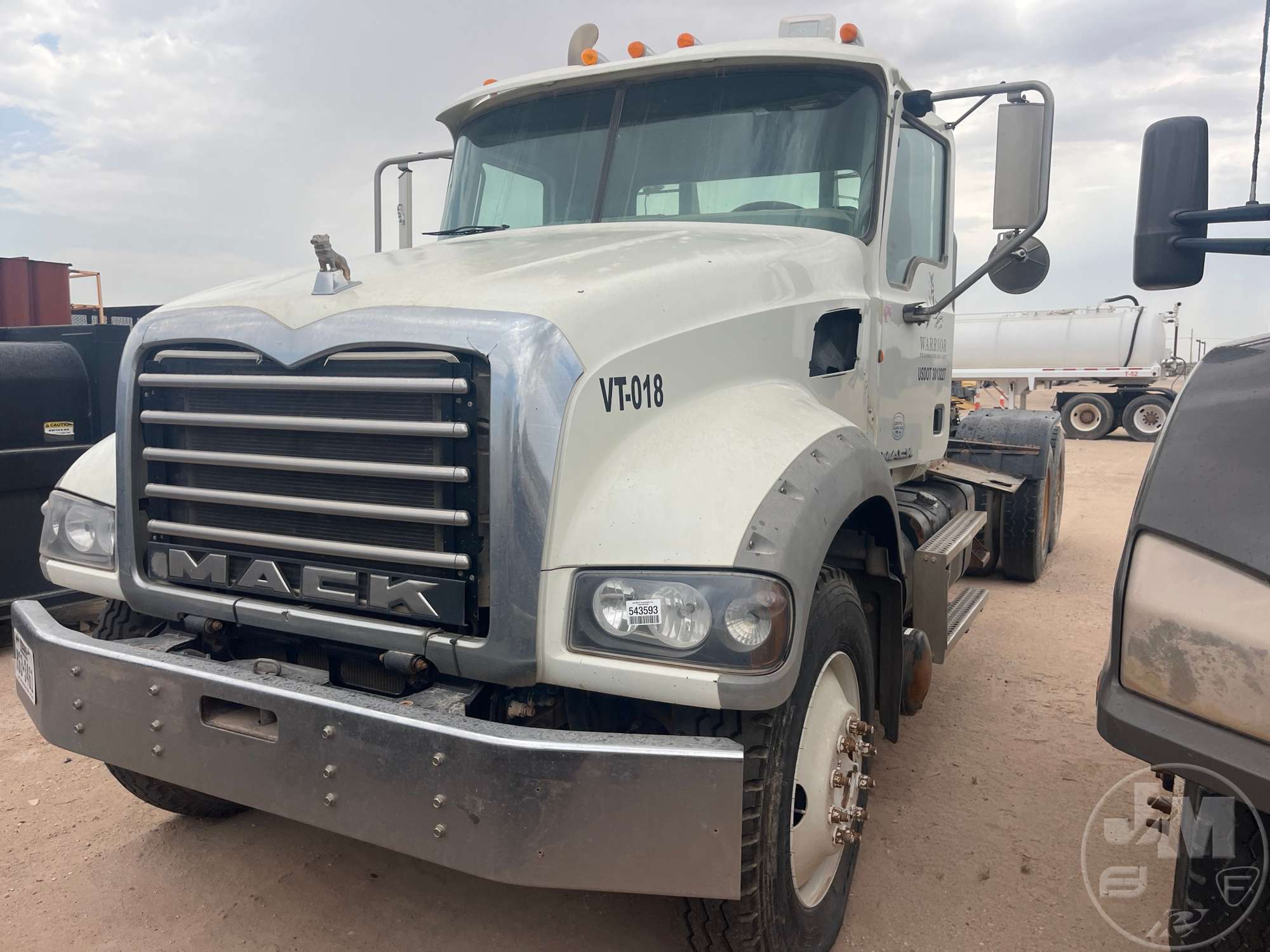 2013 MACK GU713 in Midland, TX