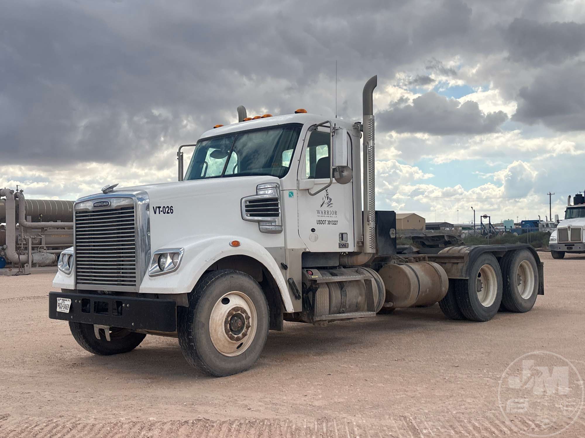 2020 FREIGHTLINER 122SD in Midland, TX