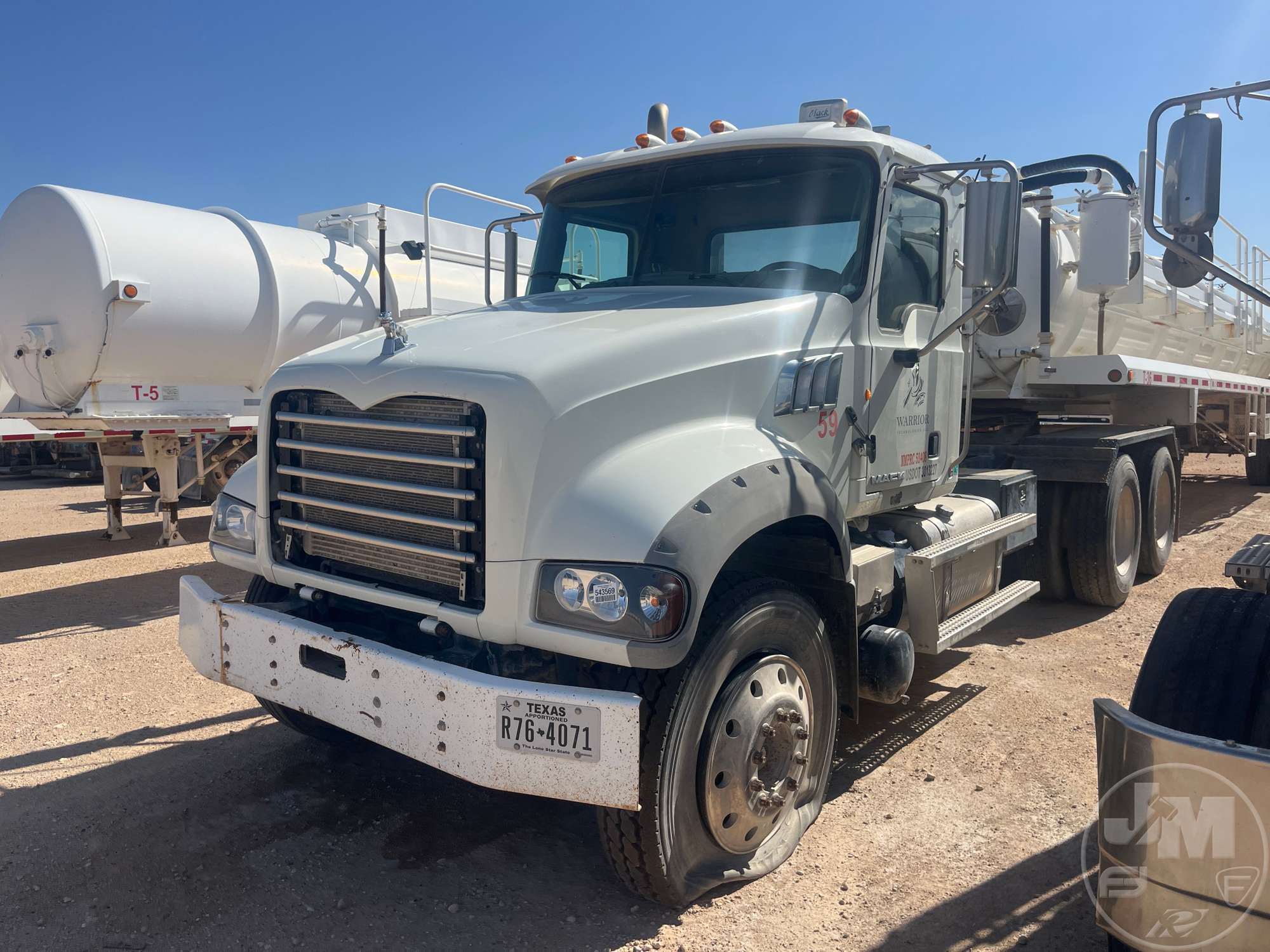 2013 MACK GU713 in Midland, TX