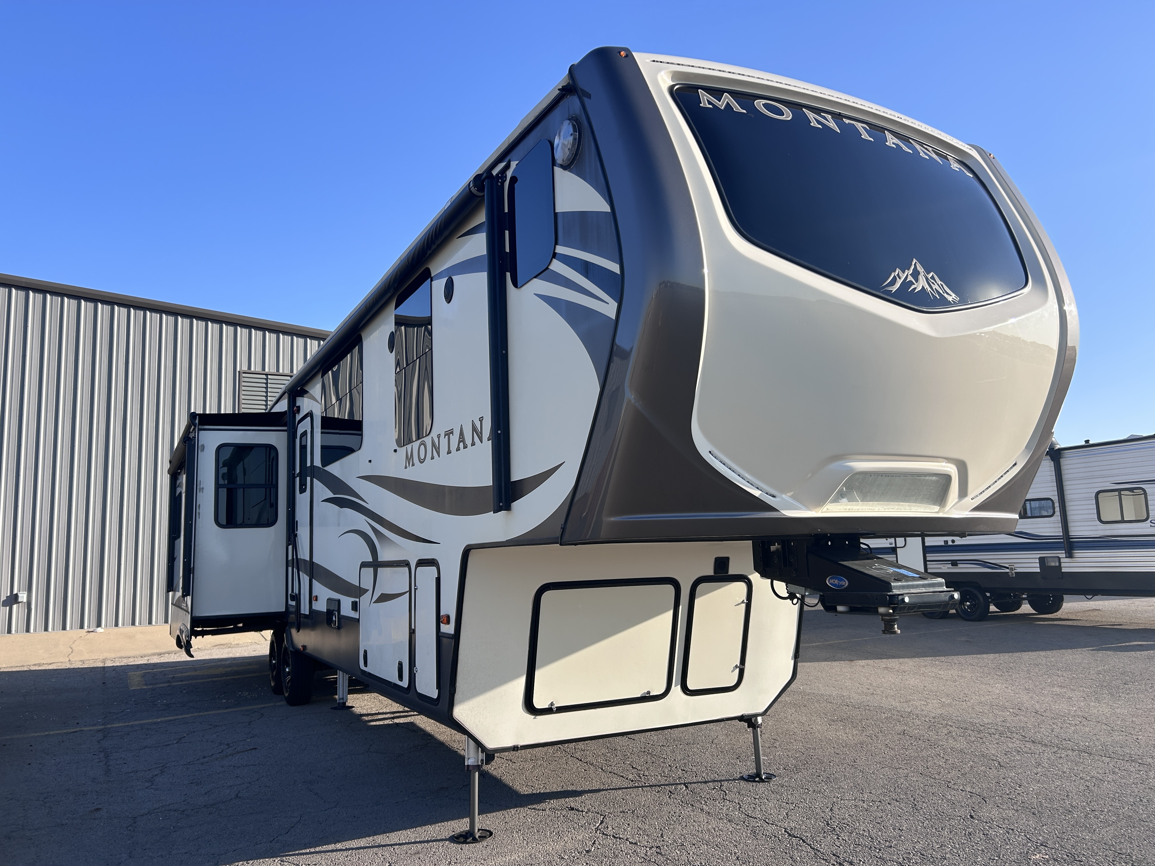 2018 Keystone Montana 3811MS in van buren AR