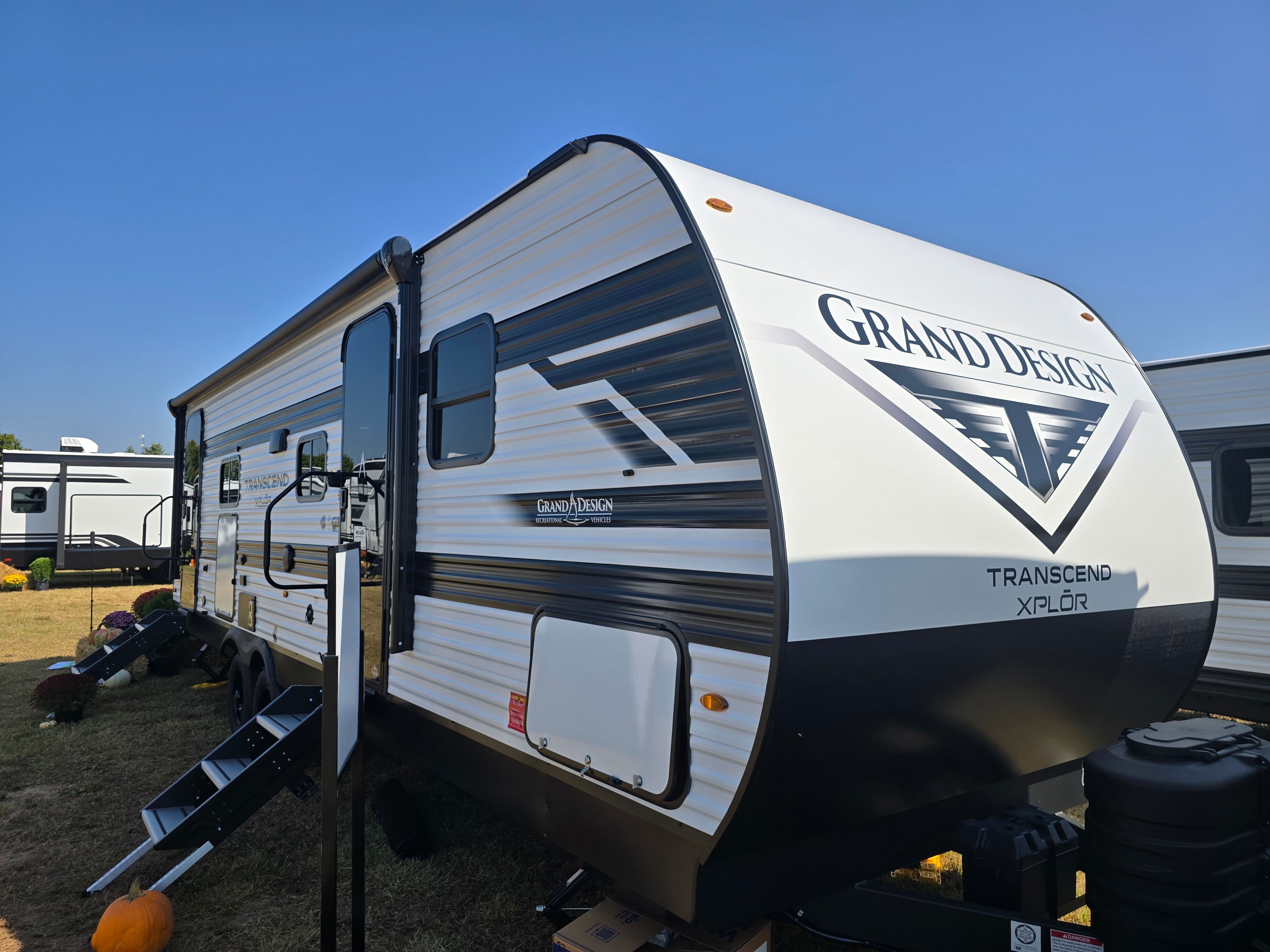 2027 Grand Design Transcend Xplor 27DBX RV