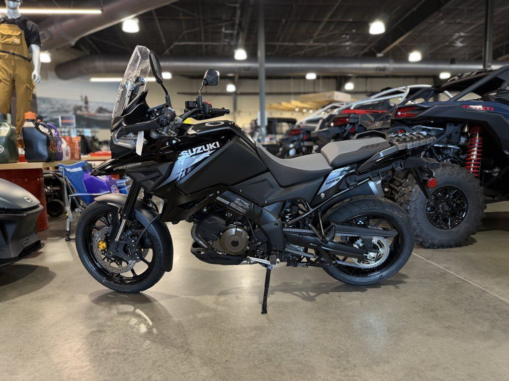 2026 Suzuki V-Strom 1050 in la marque TX